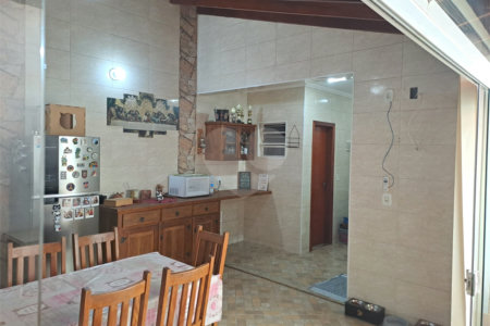 Casa à venda com 3 quartos em Popular III, Louveira, SP
