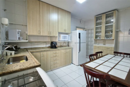 Casa Térrea - Totalmente mobiliada para locação no bairro Ponte – Atibaia/SP