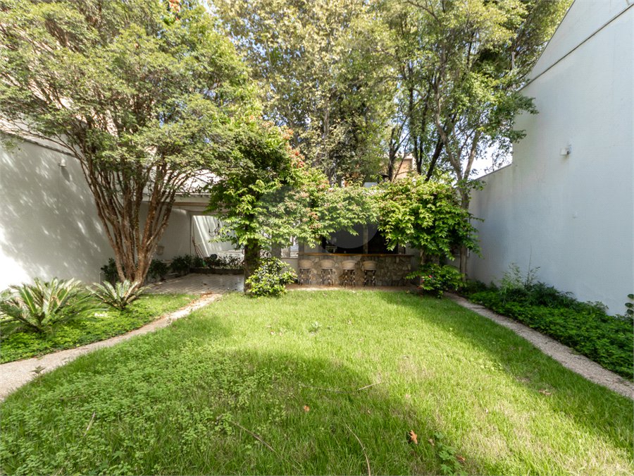 Casa com 4 quartos a venda Vila Nova Conceição, São Paulo - SP