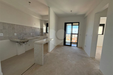 Apartamento no IRINEU MASSARI á venda