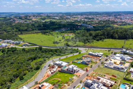 Terreno à venda no condomínio Residencial Campo de Toscana, Vinhedo - SP