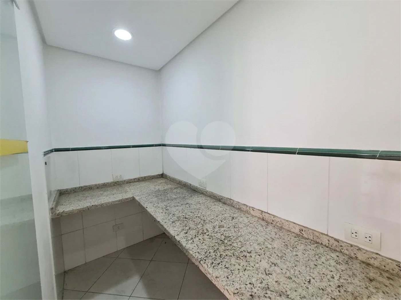 Sala à venda em Jardim Bela Vista, Santo André, SP