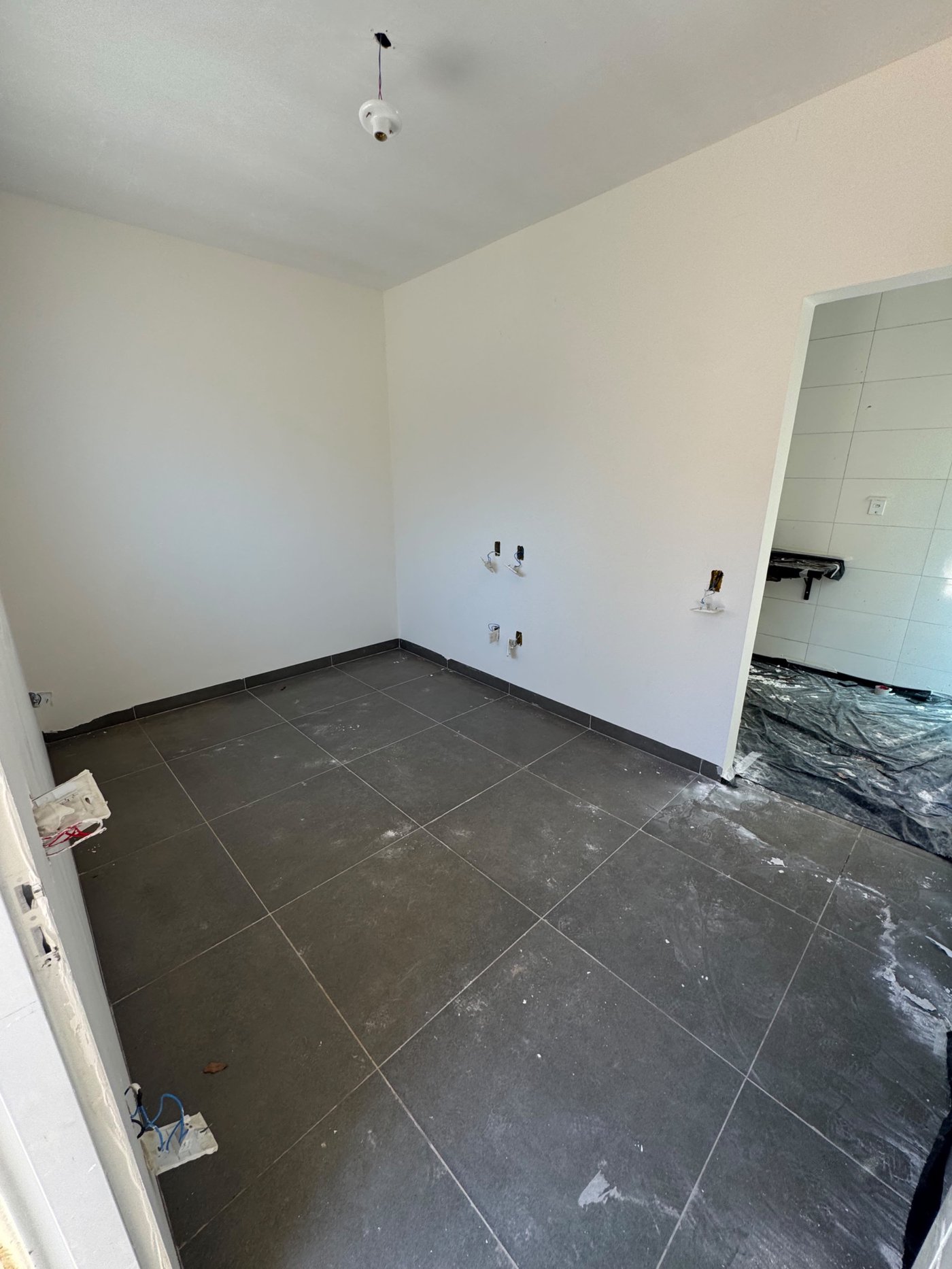 Casa à venda com 2 quartos em Jardim Aeroporto, Três Lagoas, MS