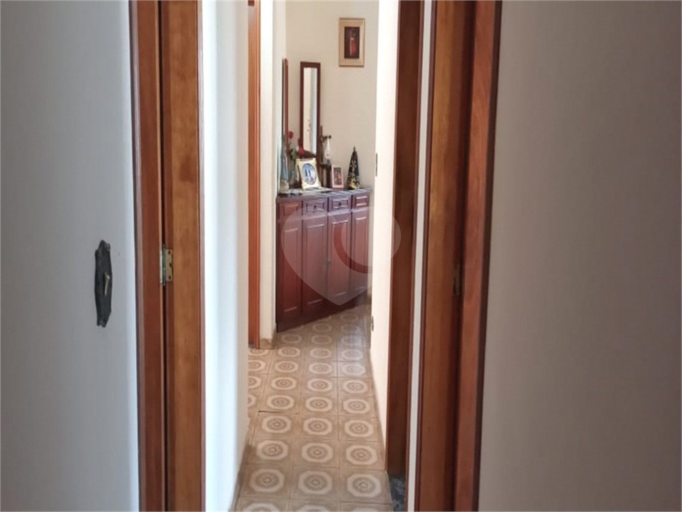 Bonita casa assobradada,no Bairro das Palmas do Tremembé, terreno com 14 X 50 e 350 área construída