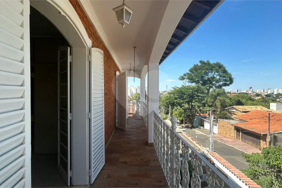 Venda Casa com 4 Dormitórios no Parque Santa Cecília