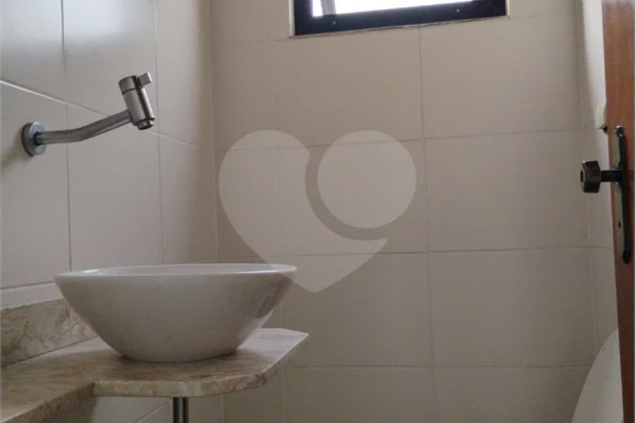 Ótima sala comercial para locação na Vila Santa Catarina