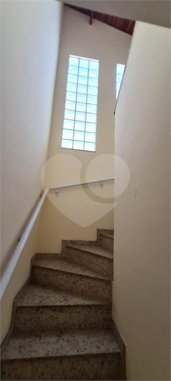 Sobrado a venda no Ipiranga de 220m² com 4 suítes e 2 vagas.Estuda permuta.