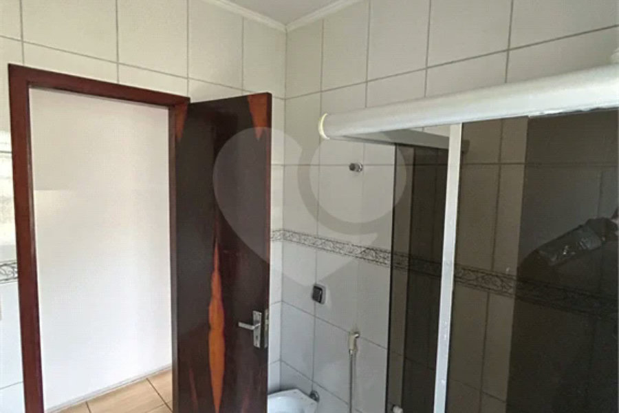 Excelente sobrado para comércio ou residência na Vila Santa Catarina