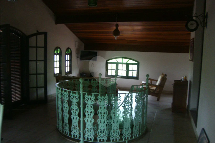 Chácara à venda com 5 quartos, sendo 2 suítes, em Jardim Arujá, Arujá, SP