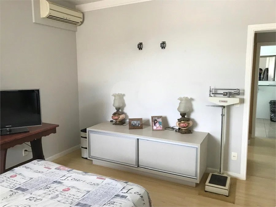 SOBRADO ALTO PADRÂO COND.PARQUE SABARA