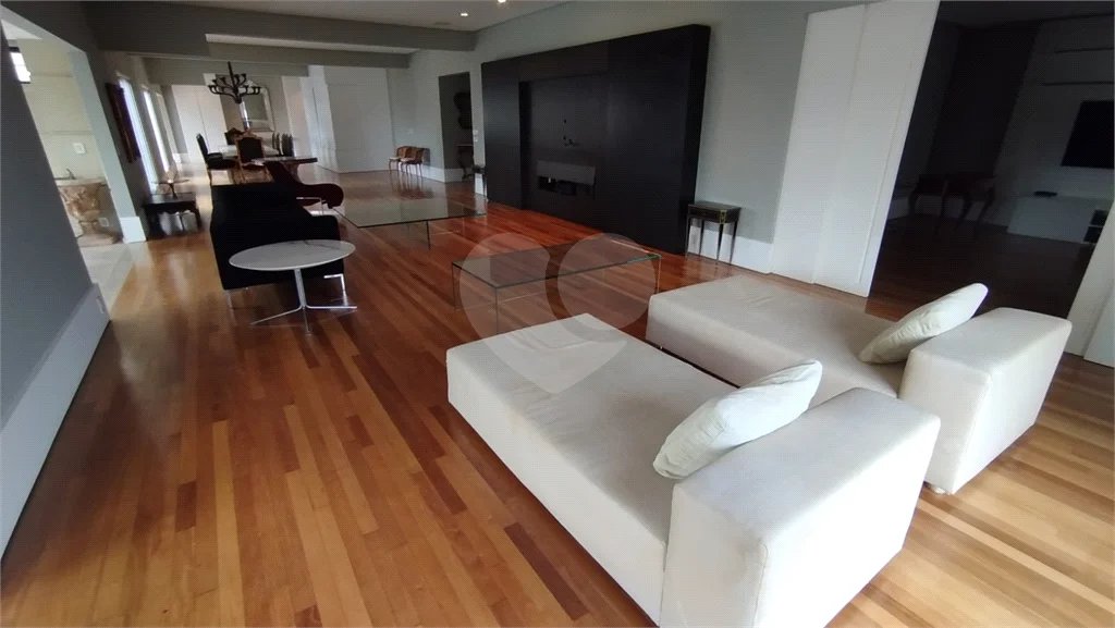 Á venda Apartamento Alto Padrão 5 suítes / 8 vagas 522m² Vila Nova Conceição