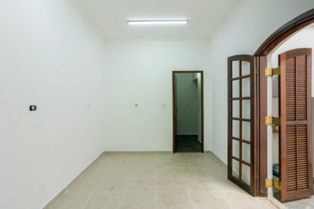 Sobrado à venda 187m² com 5 quartos, sendo 2 suítes, em Conjunto Residencial Butantã próximo à USP