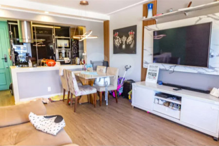 Apartamento à venda na Moóca, 68m², 2 dormitórios, 1 suíte, 1 vaga, ar condicionado, varanda, lazer completo