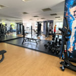 Apartamento de 127 m² em andar alto, com vista livre, 3 suítes planejadas, sacada gourmet envidraçada, 2 vagas e lazer completo, próximo ao Shopping Golden Square e à Avenida Kennedy.