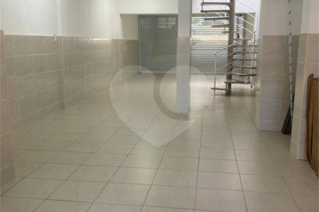 Sobrado à venda com 4 quartos, sendo 1 suíte, em Ipiranga, São Paulo, SP