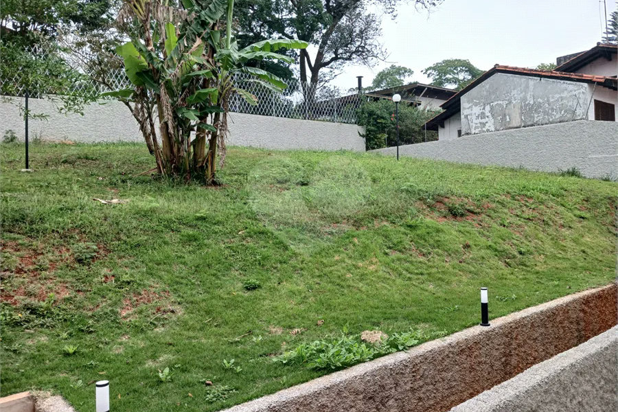 Sobrado à venda com 3 suítes em Roseira, Mairiporã, SP