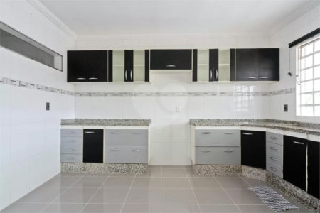 Casa para alugar com 211m², 3 quartos Sem Vaga -Vila Boaçava - São Paulo