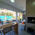 Casa com 4 dormitórios à venda, 214 m² por R$ 1.890.000 - Parque Arco Iris - Atibaia/SP