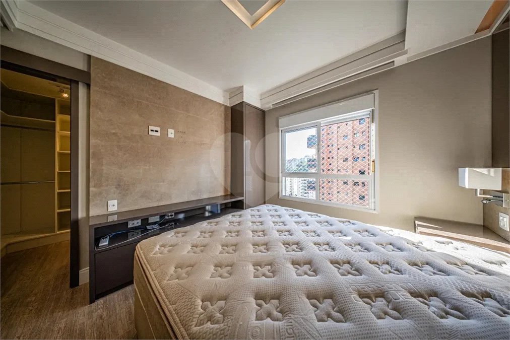 Apartamento à venda com 3 suítes em Jardim Fonte do Morumbi, São Paulo, SP