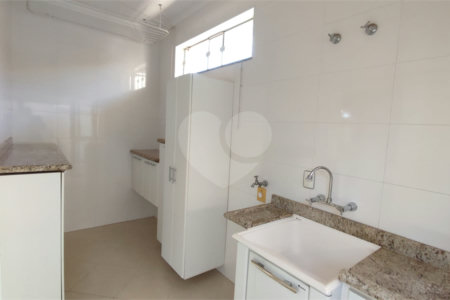 Casa à Venda de 5 dormitórios em São Carlos, no Residencial Eldorado