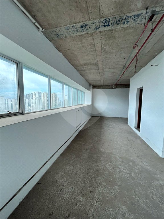Oportunidade! Sala Comercial de 74m² com Estrutura Completa