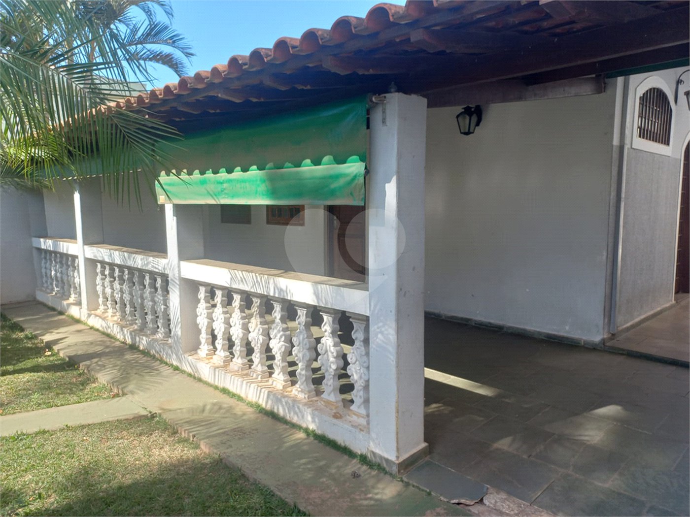 Casa térrea para venda ou locação no Parque Estancia Suíça.