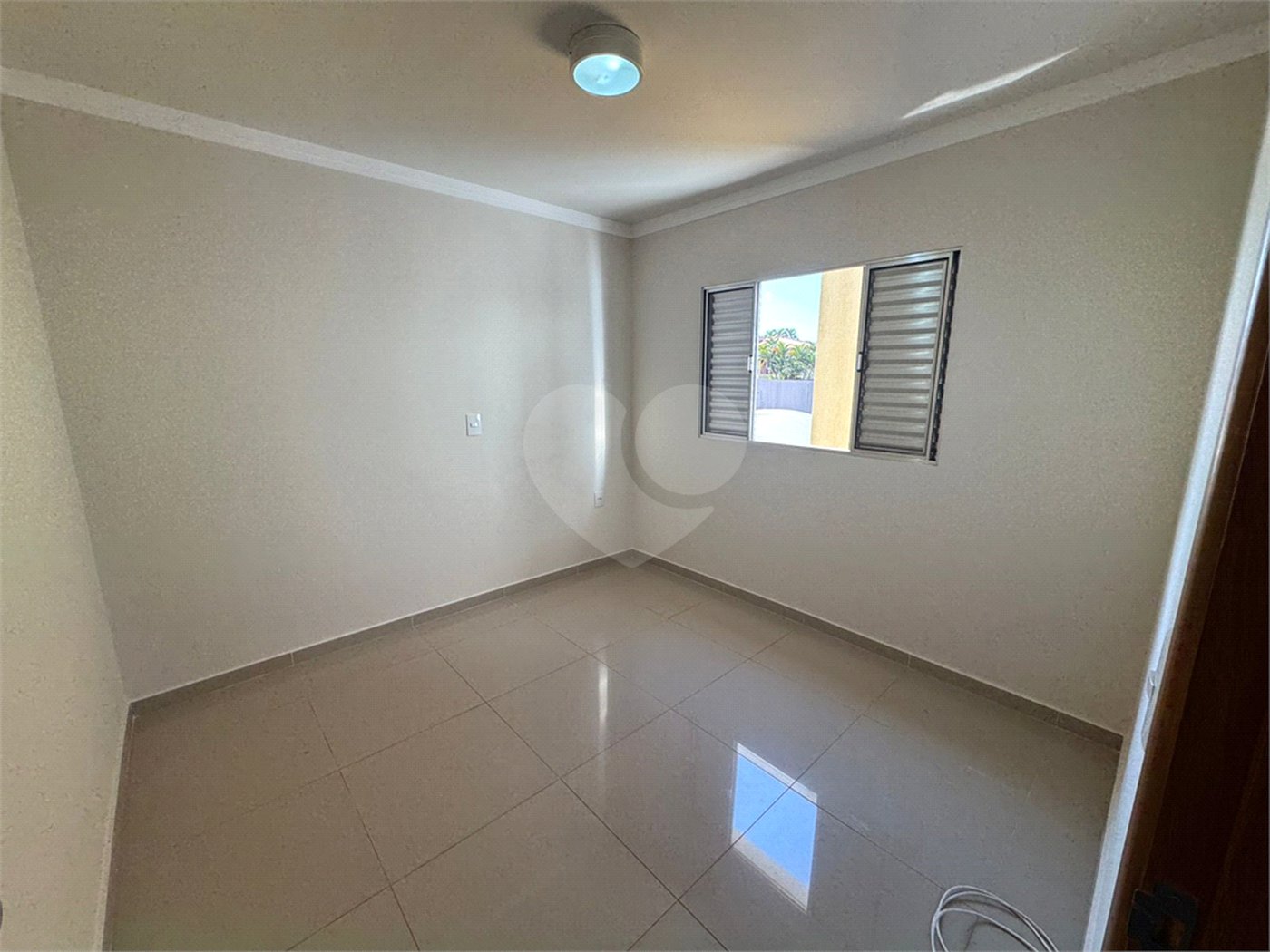 Apartamento á venda com 02 Dormitórios, em São Carlos.