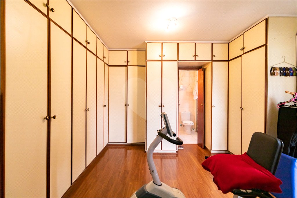 Cobertura à venda com 3 quartos, sendo 2 suítes, em Vila Olímpia, São Paulo, SP