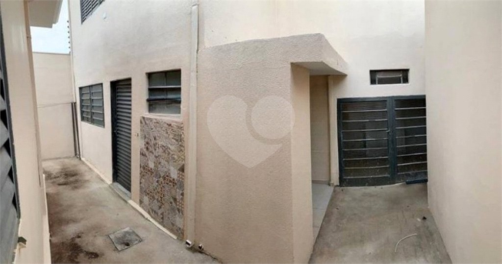 Casa térrea no Centro de Araraquara/SP, com 3 dormitórios, sendo 1 suíte