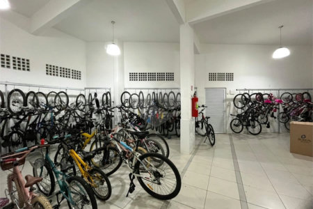 Apartamento á venda com 200m² - Bosque da Saúde