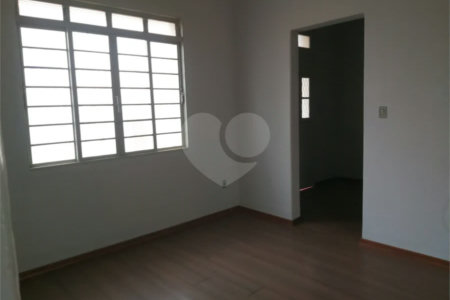 Casa térrea a venda no centro de São Carlos com 3 quartos