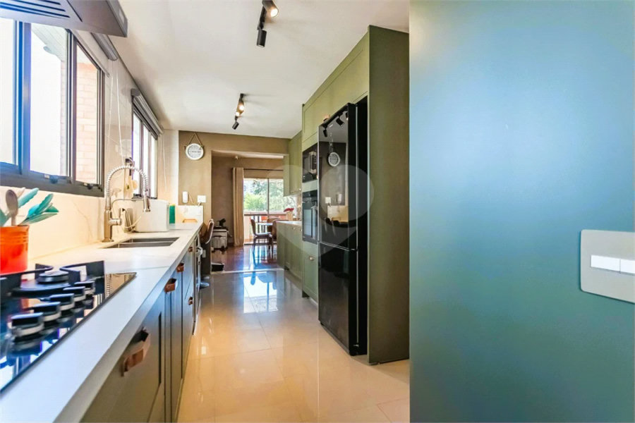 Vila Clementino - Apartamento reformado | 186 m² | 3 suítes | 3 vagas livres
