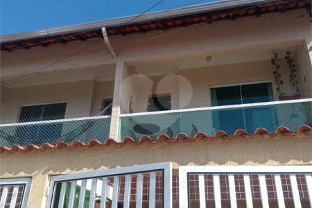 Sobrado á venda - Praia Grande