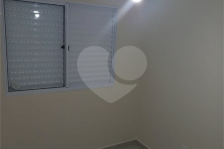 Apartamento Térreo – Condomínio Monte Pinheiros