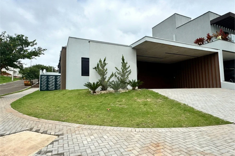 Casa recém construída com 3 suítes, no Damha 2 de Piracicaba.