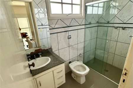 Casa de Alto Padrão à Venda no Parque dos Pássaros – 350 m²