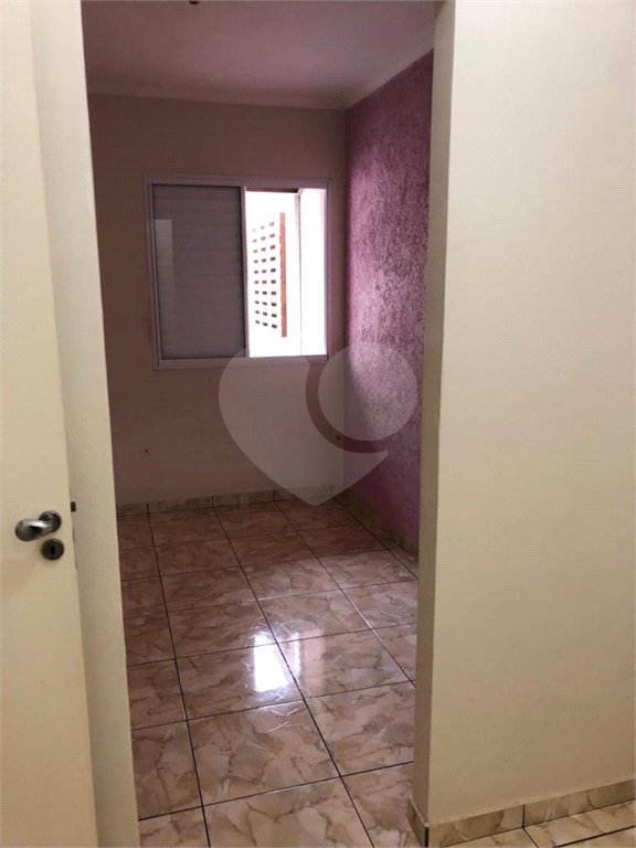 Casa térrea no Condomínio Moradas II .