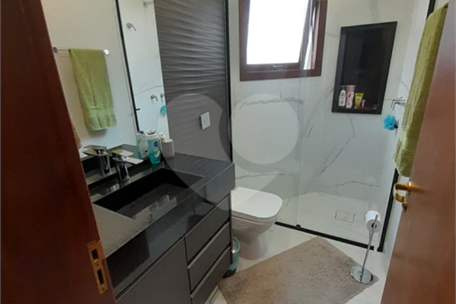 3 AMPLAS SUITES MAIS ECRITORIO MUITO VERDE E AMPLO QUINTAL