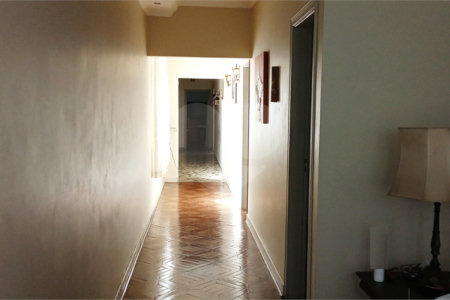Casa com 315 m² tendo 4 dorm no Jardim da Glória.