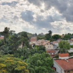 Apartamento com 68m² sala 02 ambientes, 02 dormitórios, sendo 01 suíte banheiro social e vaga no subsolo.! Venha conhecer!