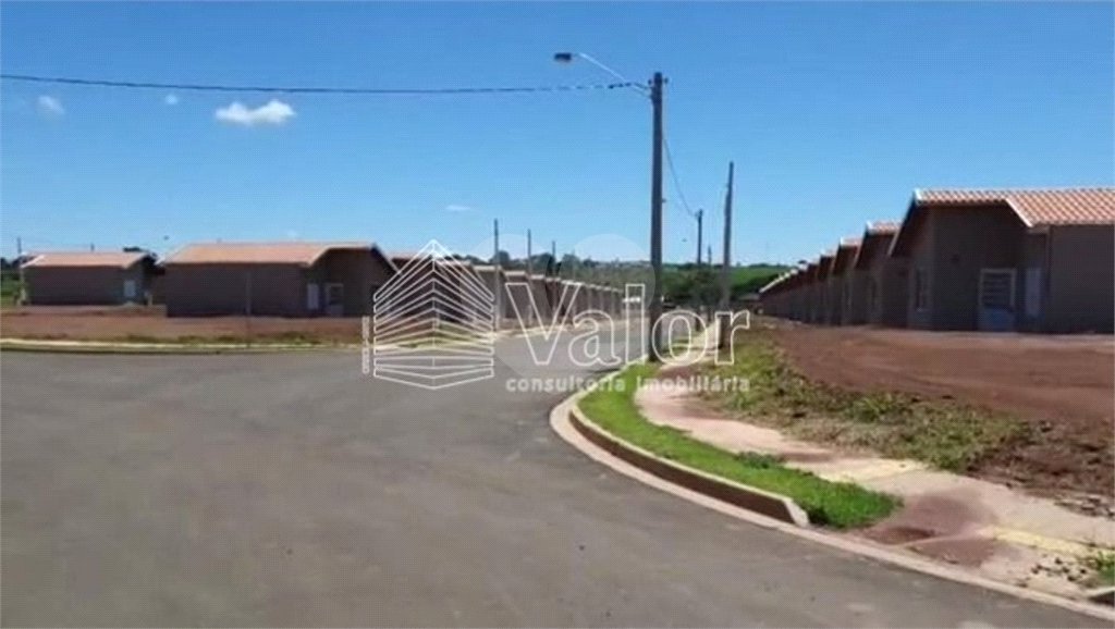 Terreno com 179,17 m² de área total.