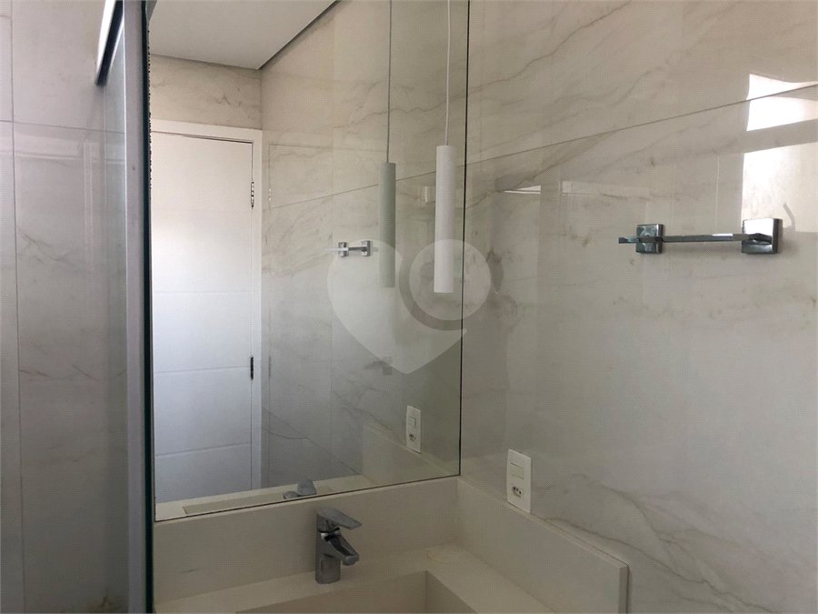 Lindo Apartamento com Varanda integrada