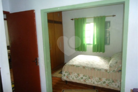 Casa à venda com 3 quartos, sendo 1 suíte, em Azulville I, São Carlos, SP