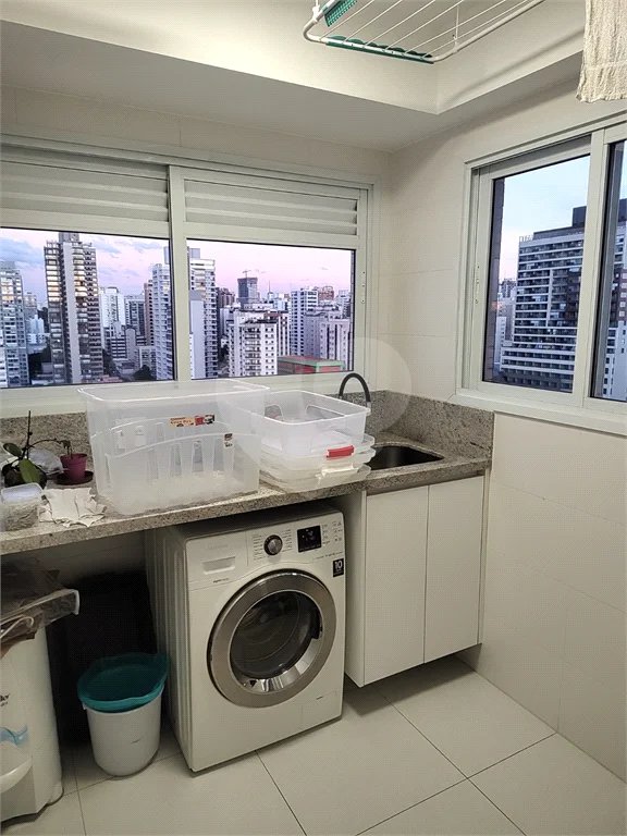 Apartamento à venda com 3 suítes em Vila Pompéia, São Paulo, SP