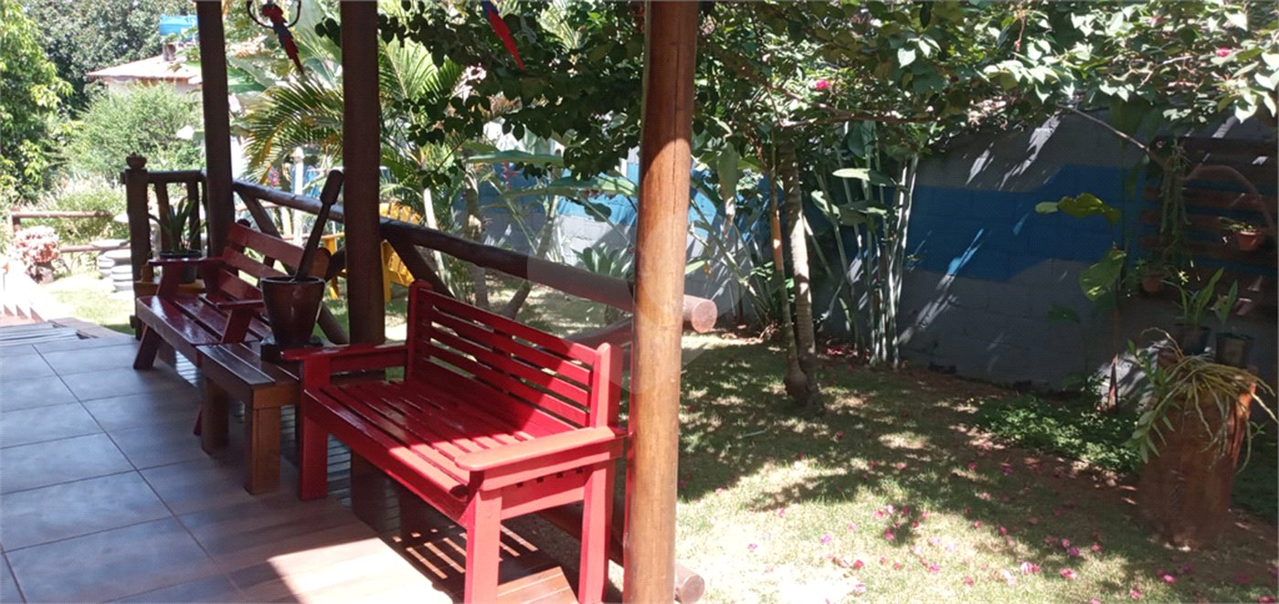 Chácara à venda com 3 quartos, sendo 2 suítes,  em Monterrey, Louveira, SP