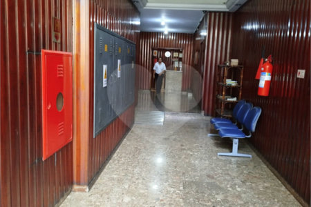 APARTAMENTO 33 M2 - PRÓXIMO METRÔ SÃO BENTO