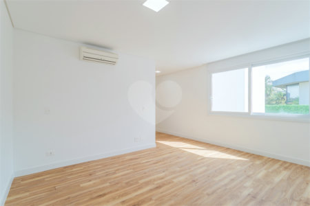 Casa à venda com 4 suítes no condomínio Villagio Quadrifolio, São Paulo - SP