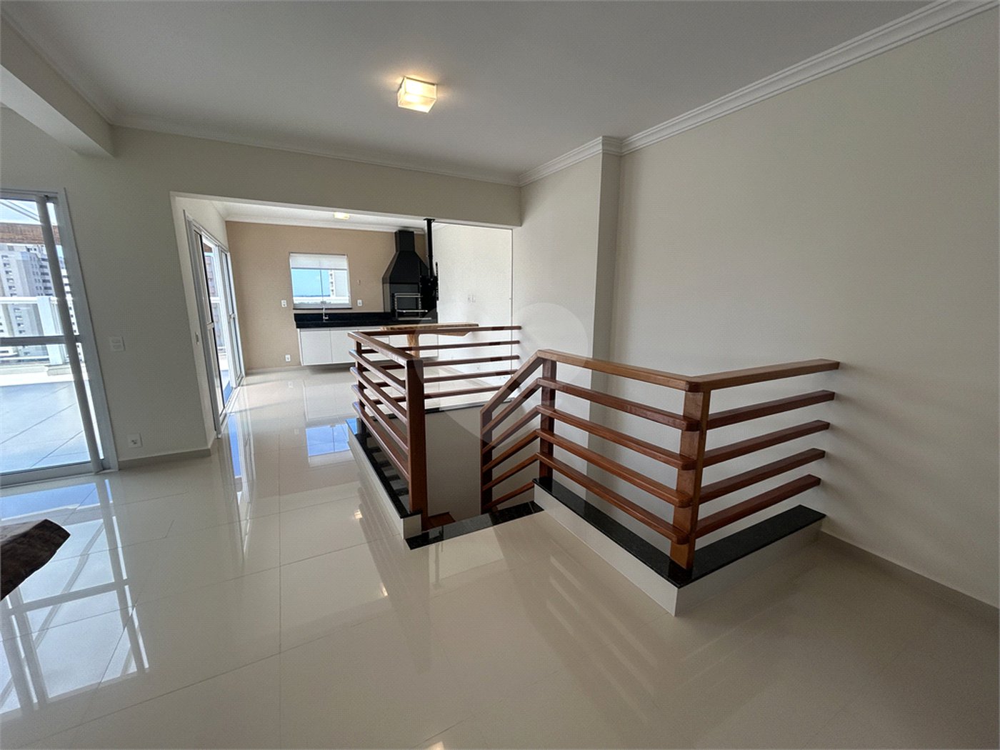 Cobertura de Alto Padrão no Centro de São Carlos – Sofisticação, Espaço e Conforto!