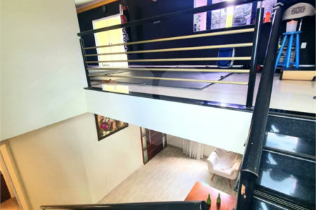 Sobrado 4 dormitórios, 2 suítes no Santa Felícia.