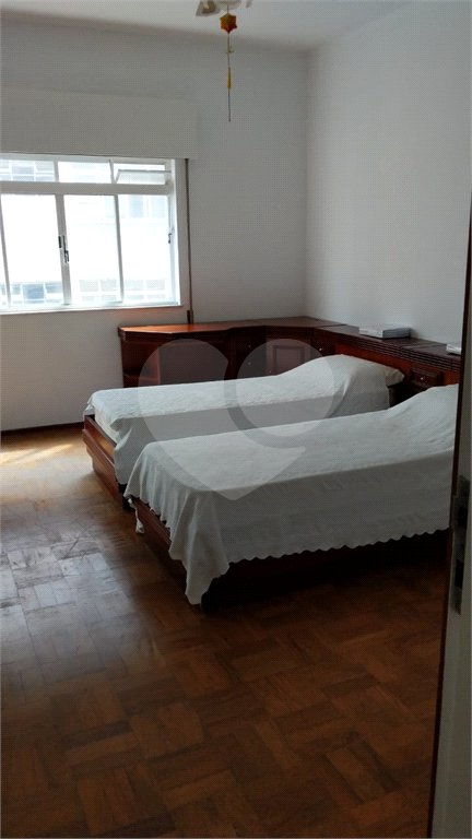 Apartamento à venda no bairro Bela Vista.